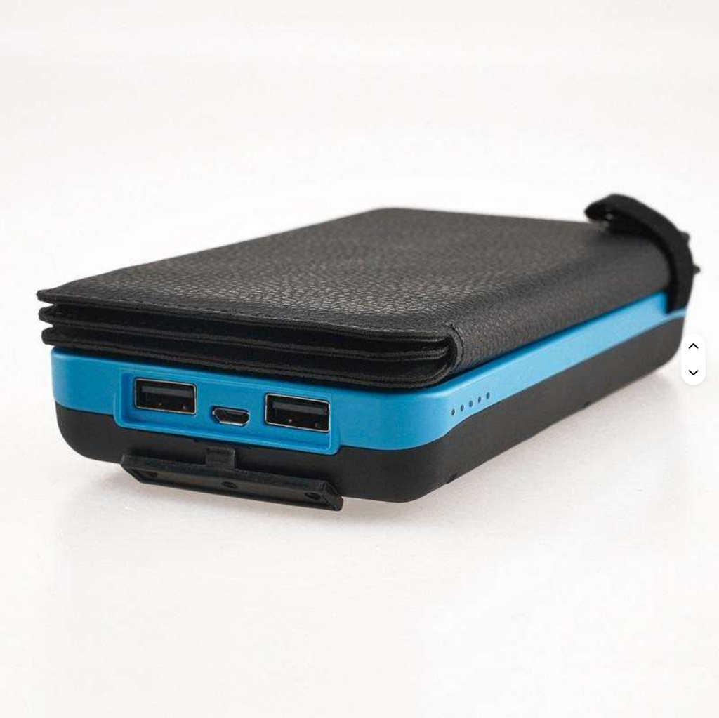 Solar PowerBank Built in Cables